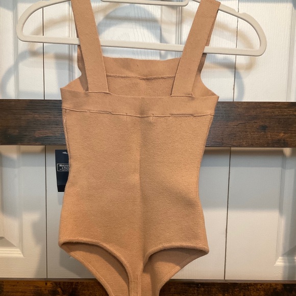 🆕ABERCROMBIE & FITCH SEXY BEIGE CAMEL SQUARE NECK SWEATER KNIT THONG BODYSUIT - Picture 3 of 6